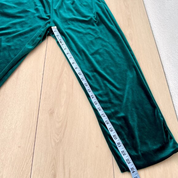 VTG Diane Von Furstenberg The Color Authority Green Velvet High Waisted Pants M - Picture 13 of 15